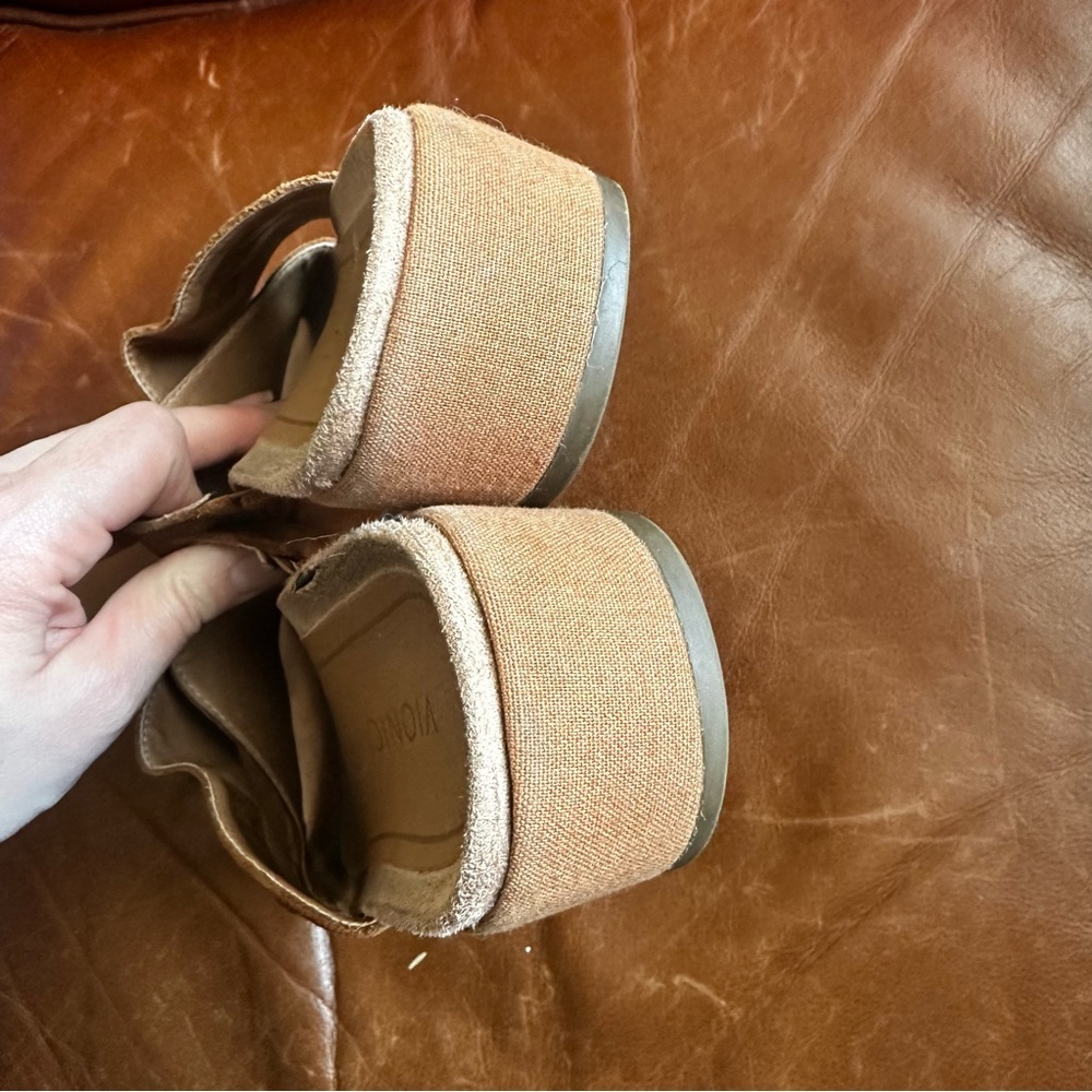 Vionic Hayden Suede - Picture 5 of 6